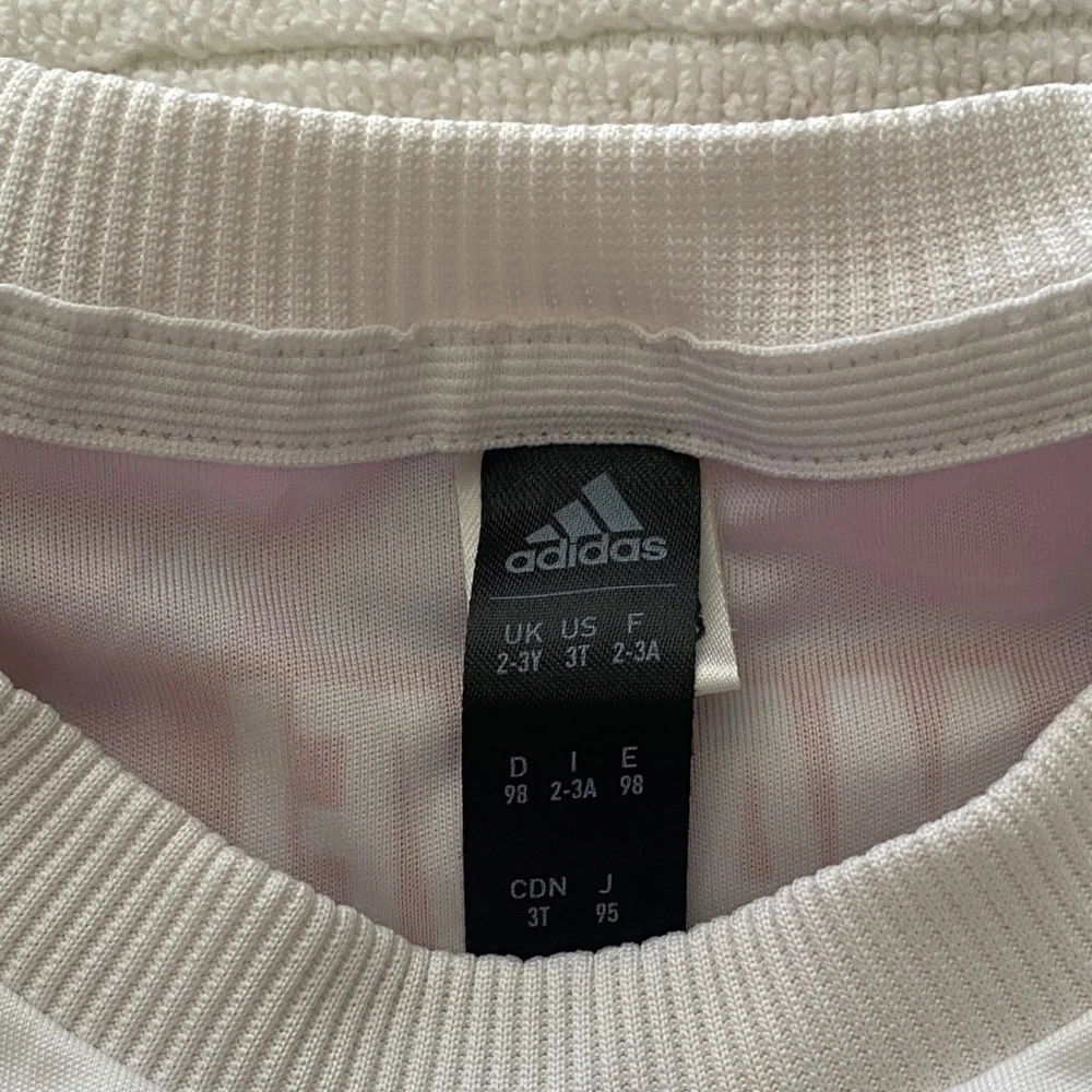 Adidas Kids Marvel White and Pink Tee & Shorts Set - Picture 3 of 3